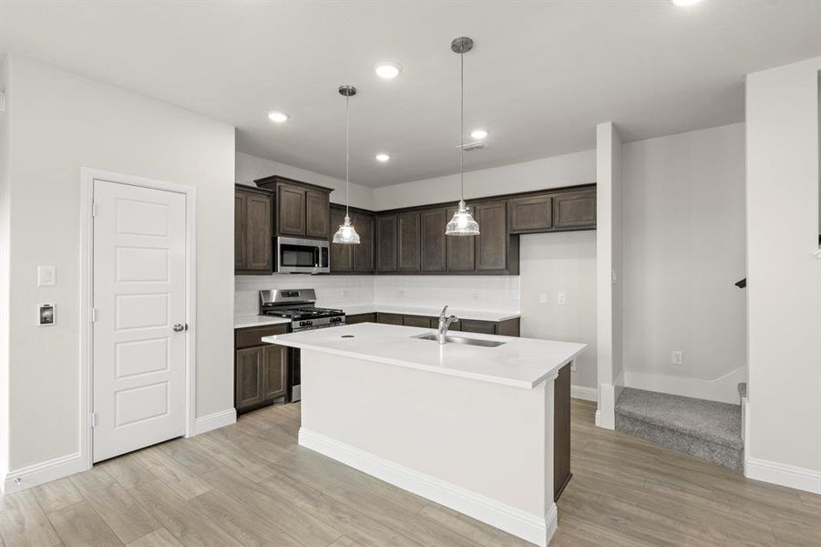 05_1076 Happy Holly - Kitchen