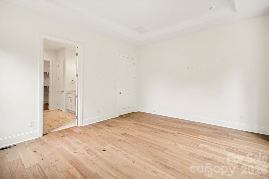 Spacious, unfurnished interior of a new home in Shepherds Trace, Clover (Image 34).