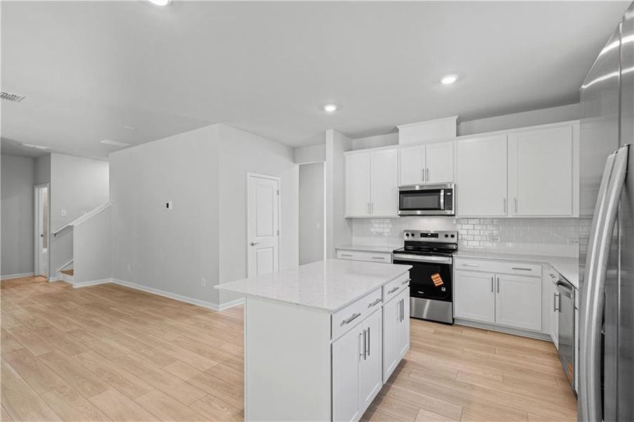 Furnished interior view inside a new home in Avery Ridge, Gainesville (Image 13).