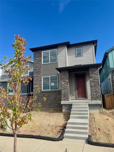Image 6 of a home in Painted Prairie.