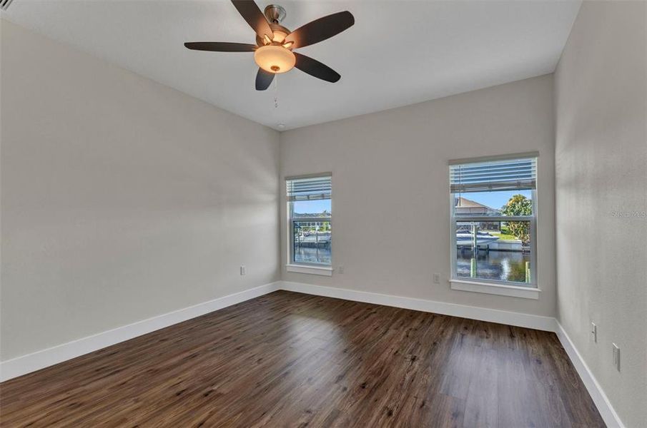 Spacious, unfurnished interior of a new home in , Port Charlotte (Image 53).