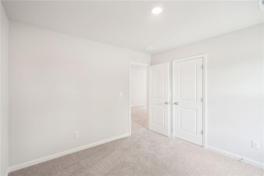 Spacious, unfurnished interior of a new home in Westmont Preserve, Powder Springs (Image 16). Spacious, unfurnished interior of a new home in Westmont Preserve, Powder Springs (Image 16).