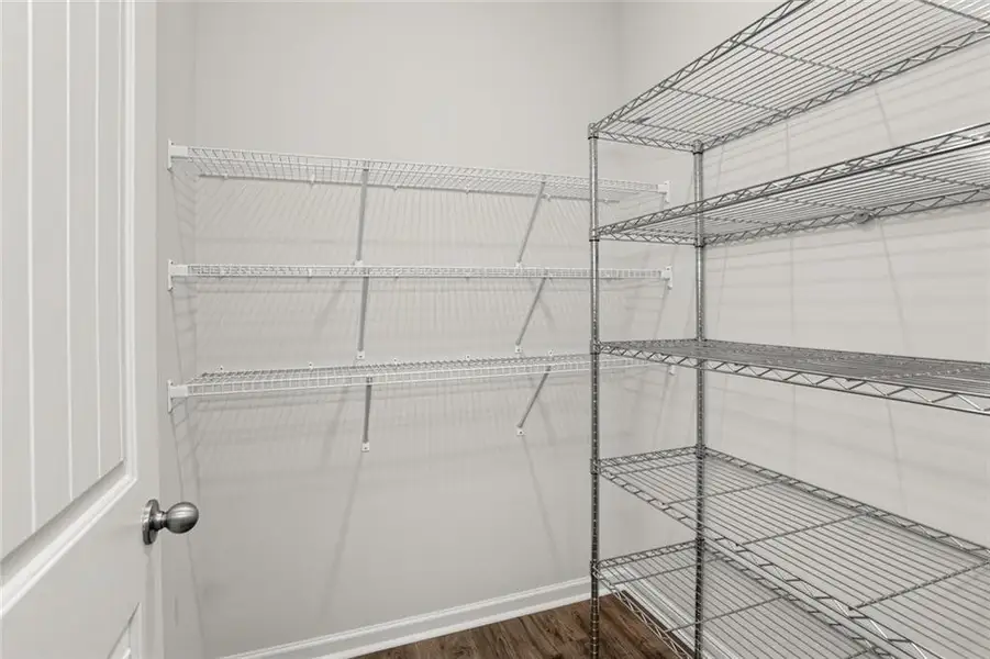 Spacious, unfurnished interior of a new home in Etowah Preserve, Dawsonville (Image 31).