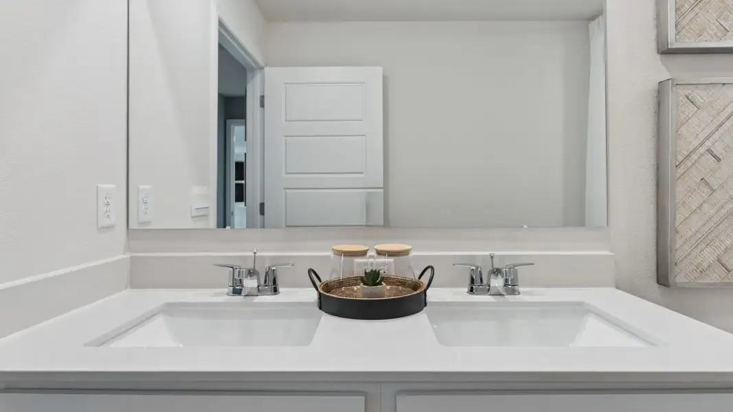 Close-up of interior finishes inside a home in Willowbrook South, Winter Haven (Image 19). Close-up of interior finishes inside a home in Willowbrook South, Winter Haven (Image 19).