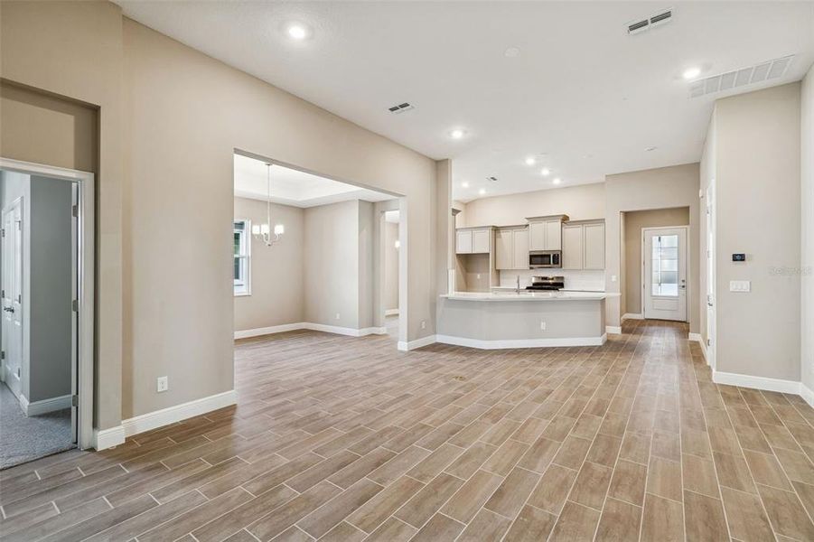 Spacious, unfurnished interior of a new home in Southern Hills Plantation, Brooksville (Image 4). Spacious, unfurnished interior of a new home in Southern Hills Plantation, Brooksville (Image 4).