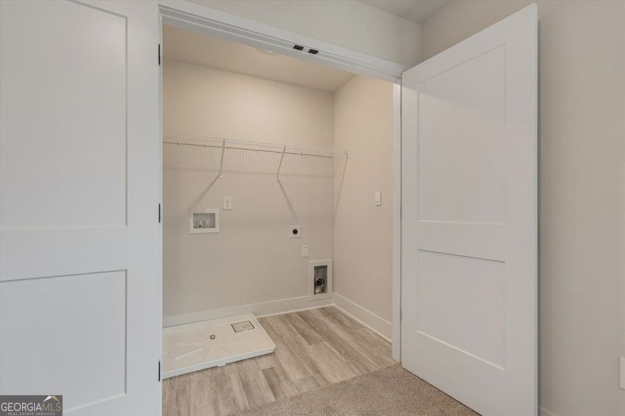 Spacious, unfurnished interior of a new home in Canterbury Villas, Carrollton (Image 23).