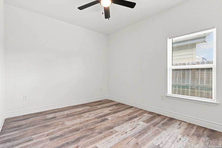 Spacious, unfurnished interior of a new home in , San Antonio (Image 15).