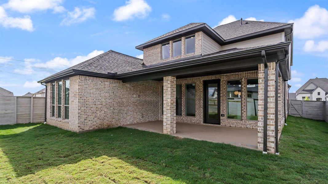 Exterior details and patio area of a home in Legacy, League City (Image 2).