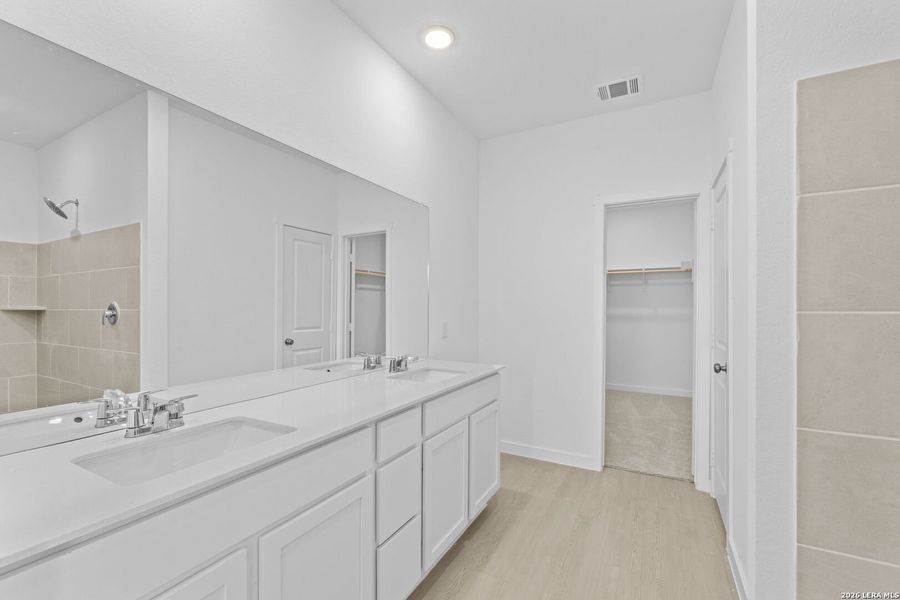Furnished interior view inside a new home in Espada, San Antonio (Image 7).