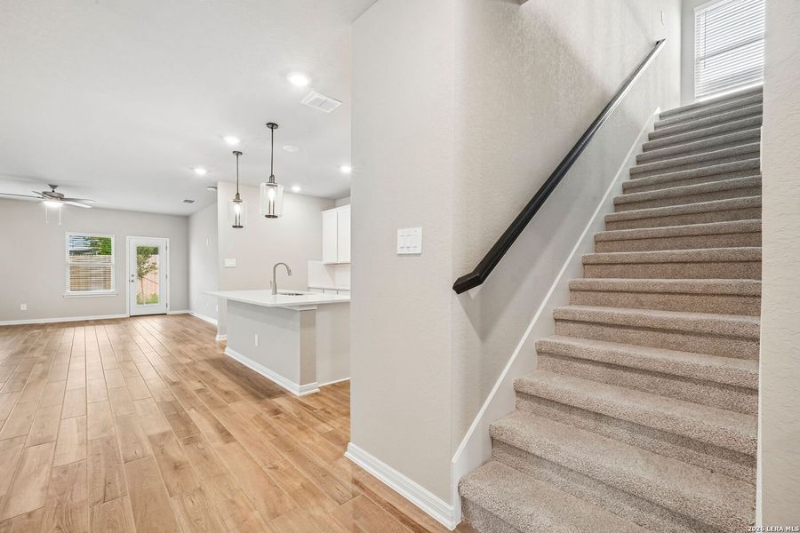 Image 42 of a home in Royal Crest.