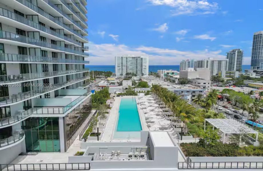 Condo located in Miami Beach, FL showcasing its design and architecture (Image 3).