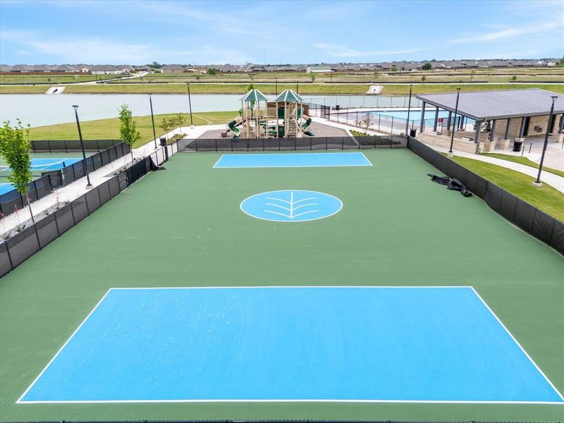 Community amenities in Eastland, Crandall (Image 34).