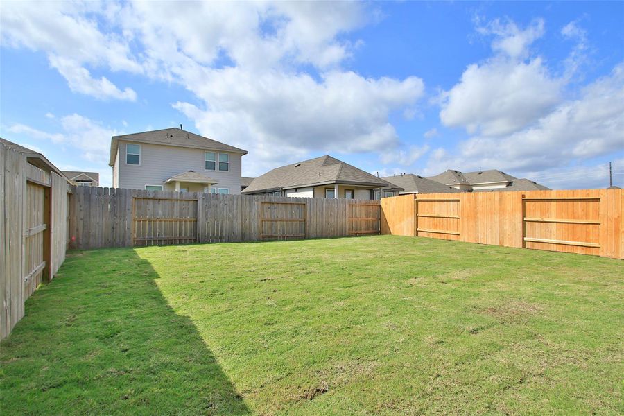 Exterior details and patio area of a home in Colony at Pinehurst, Pinehurst (Image 16).