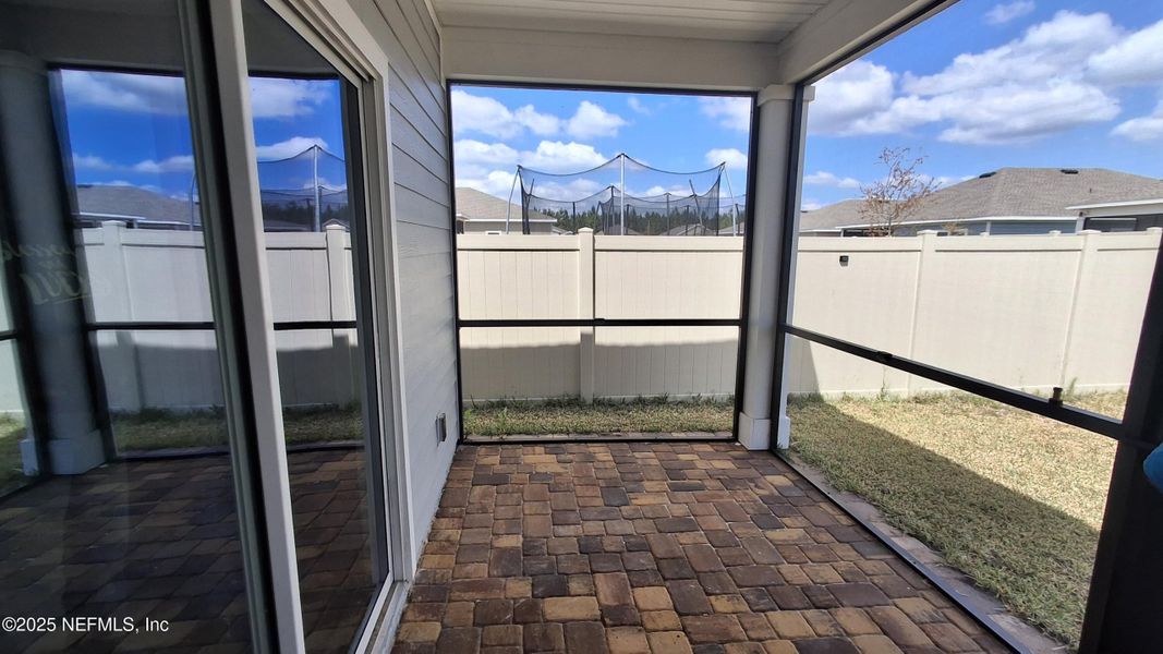 Exterior details and patio area of a home in , Jacksonville (Image 15).