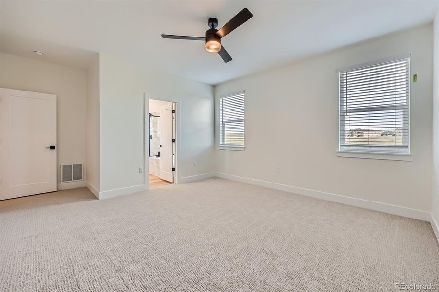 Spacious, unfurnished interior of a new home in , Elizabeth (Image 13).