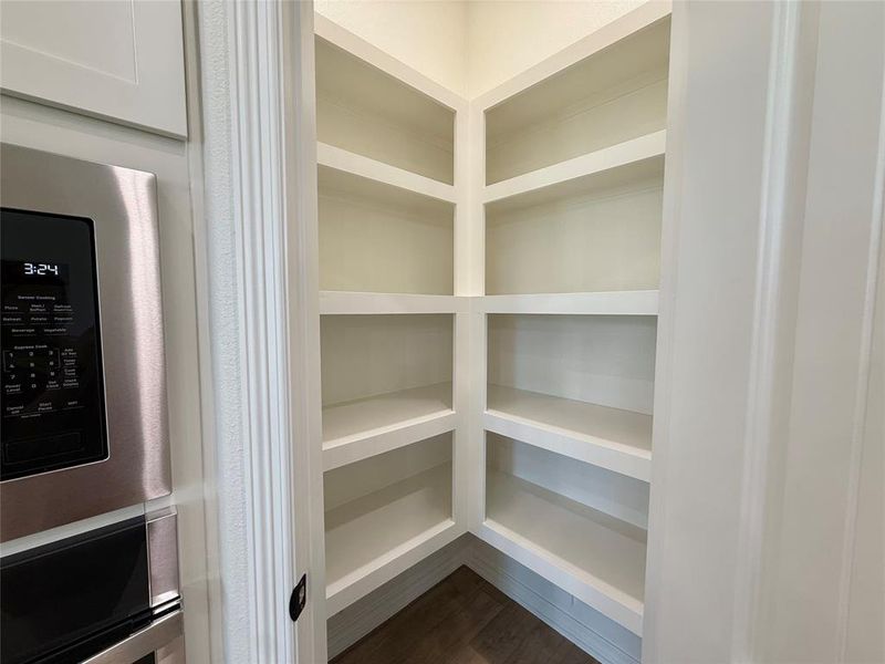 Close-up of interior finishes inside a home in , Lorena (Image 14).