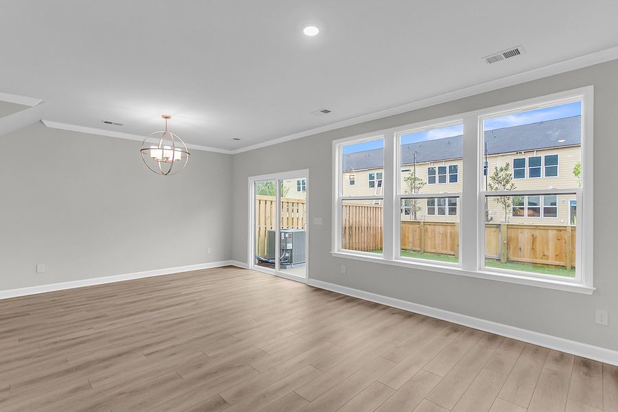 Spacious, unfurnished interior of a new home in Pineland Preserve, Summerville (Image 19).