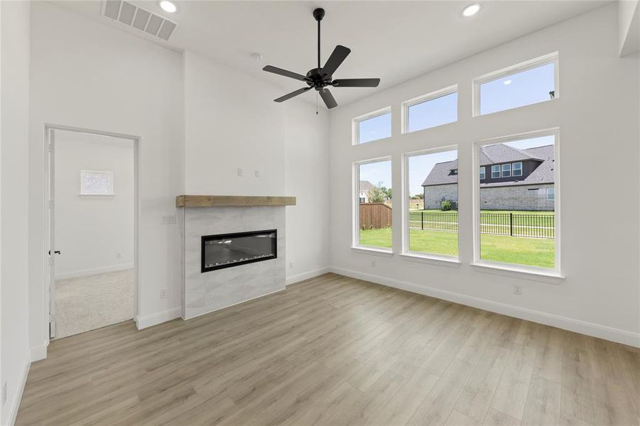 15. 1413 Kirkdale - Family