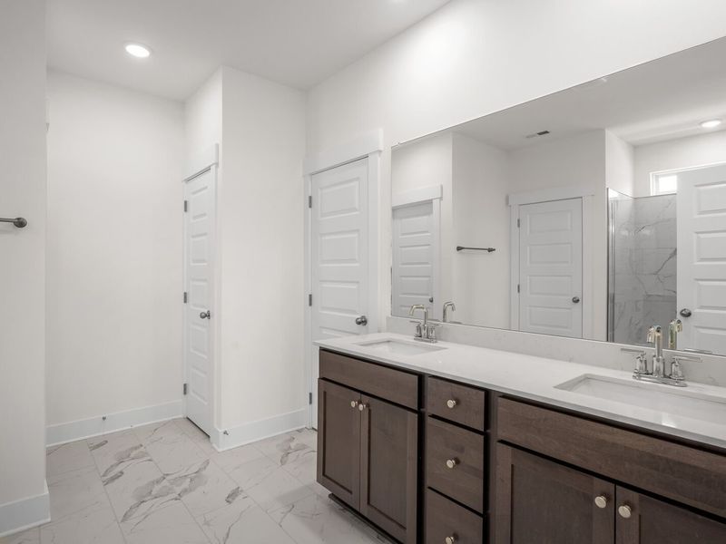 Furnished interior view inside a new home in Woods Crossing, Gallatin (Image 14).