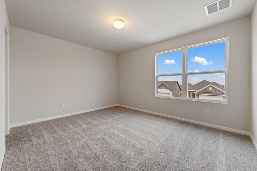Spacious, unfurnished interior of a new home in Rolling Glen, Hutto (Image 22). Spacious, unfurnished interior of a new home in Rolling Glen, Hutto (Image 22).