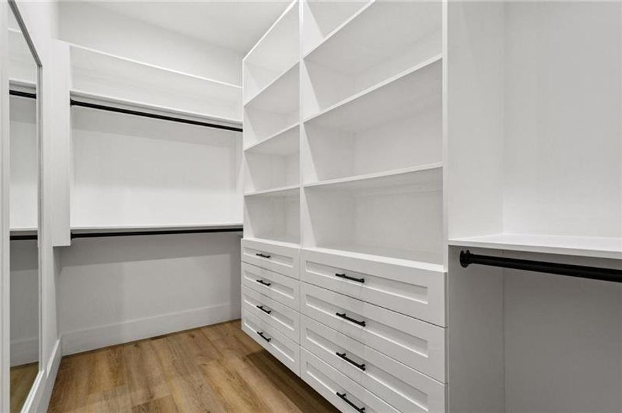 Image 38 of a home in .