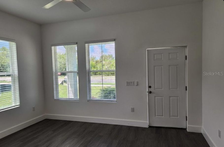 Spacious, unfurnished interior of a new home in , Spring Hill (Image 25).