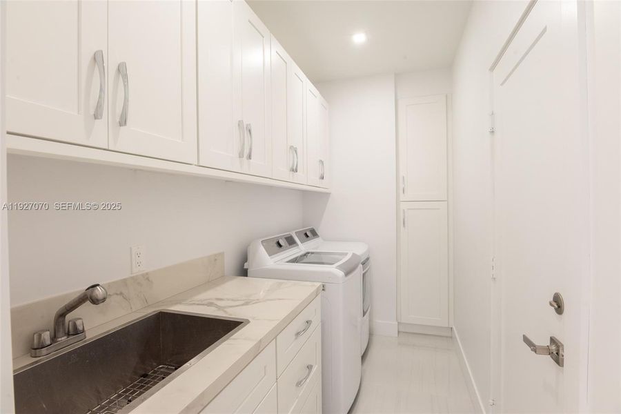 Furnished interior view inside a new home in , West Palm Beach (Image 67). Furnished interior view inside a new home in , West Palm Beach (Image 67).