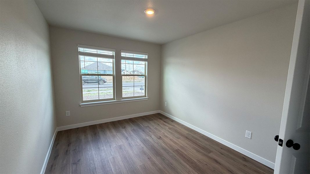 Spacious, unfurnished interior of a new home in The Lakes Northwest, Corpus Christi (Image 27).