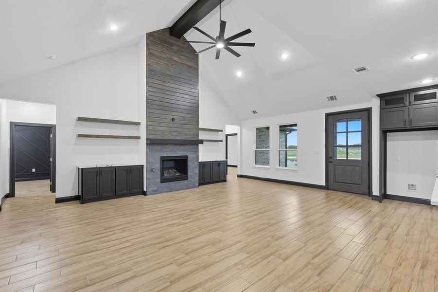 Spacious, unfurnished interior of a new home in , Sanger (Image 15). Spacious, unfurnished interior of a new home in , Sanger (Image 15).