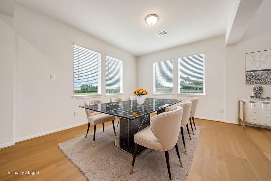 Breakfast Room