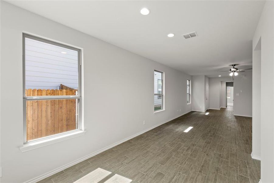 17. 1617 Meadow Crest - Dining (3) 17. 1617 Meadow Crest - Dining (3)