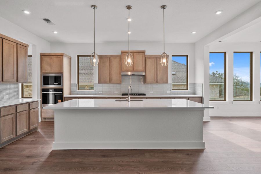Gorgeous Open Concept Kitchen