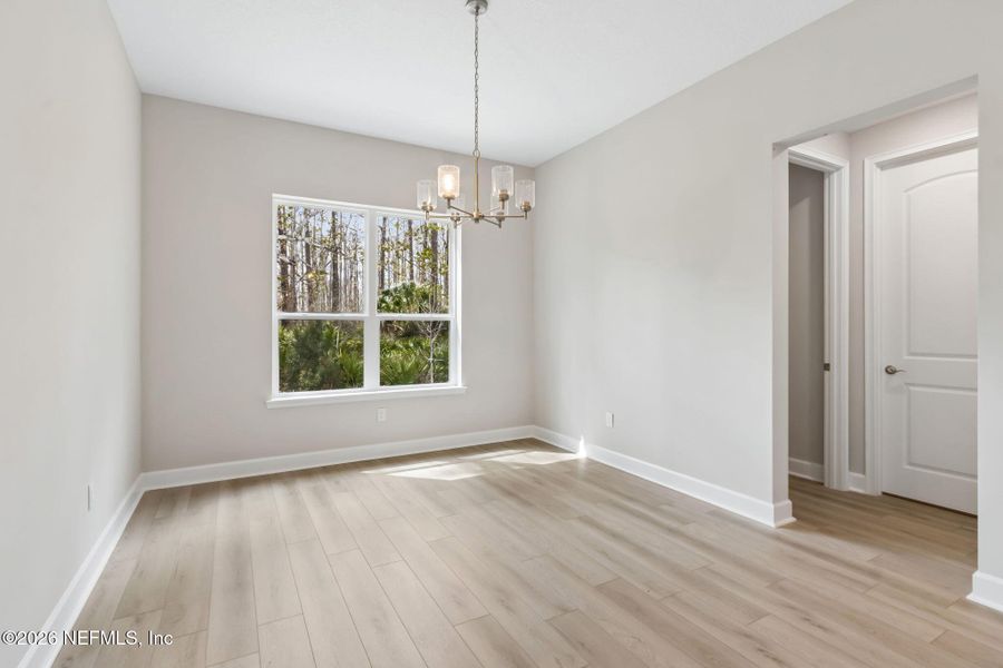 Spacious, unfurnished interior of a new home in Sandy Ridge, Yulee (Image 24).