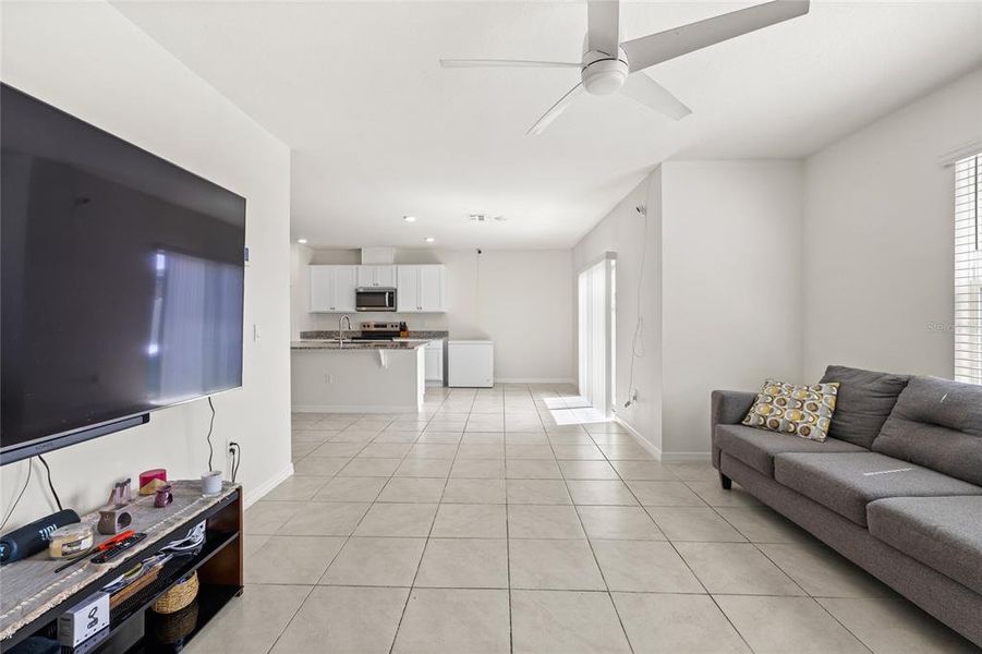 Furnished interior view inside a new home in Eden Hills, Lake Alfred (Image 14).