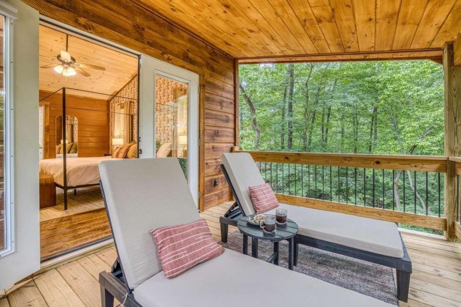 Exterior details and patio area of a home in , Blue Ridge (Image 24).