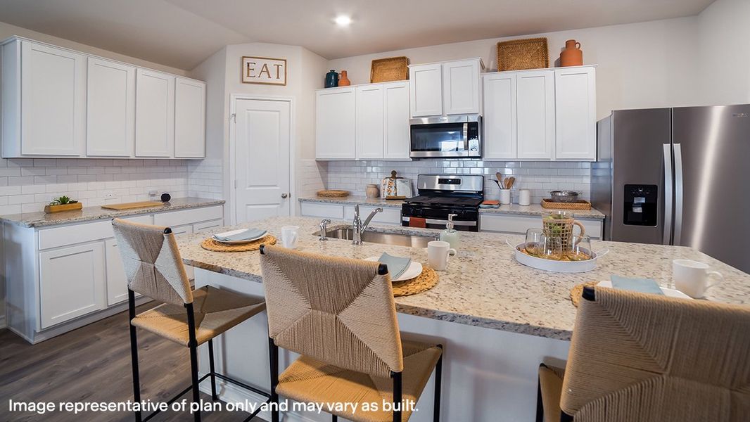 Furnished interior view inside a new home in Steele Creek, Cibolo (Image 5).