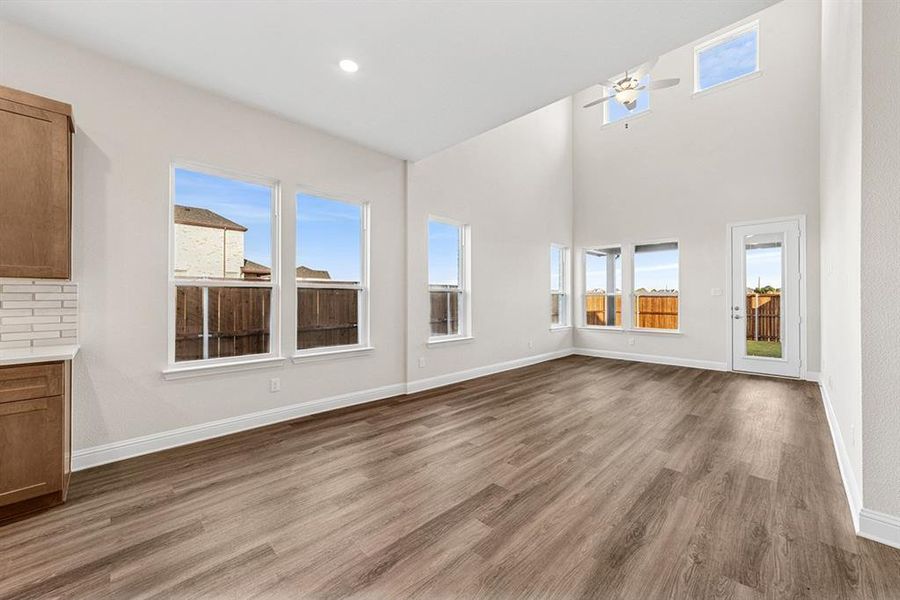 Spacious, unfurnished interior of a new home in Dominion at Brookhollow, Prosper (Image 6).