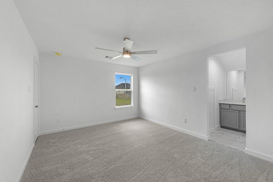 Spacious, unfurnished interior of a new home in Briarwood Crossing, Rosenberg (Image 17). Spacious, unfurnished interior of a new home in Briarwood Crossing, Rosenberg (Image 17).