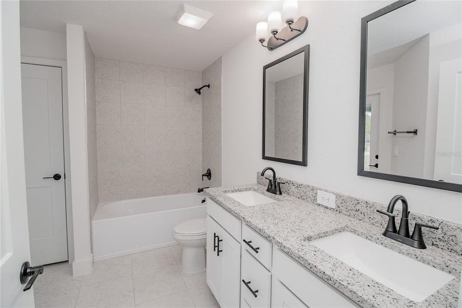 Furnished interior view inside a new home in Hickory Ridge Estates, Lake Wales (Image 8).