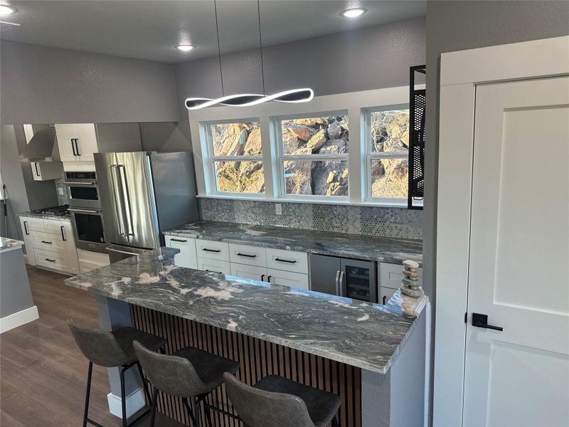 Bar with panoramic views. Bar with panoramic views.