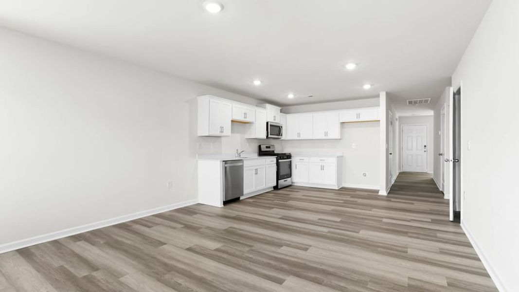 Spacious, unfurnished interior of a new home in Seneca Falls, Seneca (Image 23).