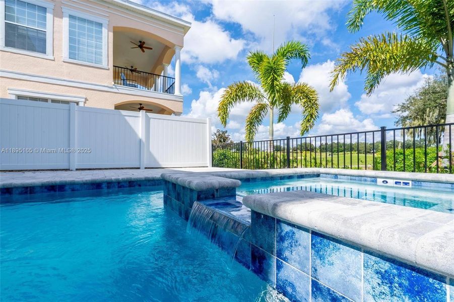 Exterior details and patio area of a home in Reunion Resort, Reunion (Image 3).