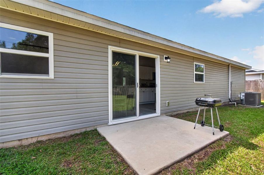 Exterior details and patio area of a home in , Summerfield (Image 22).