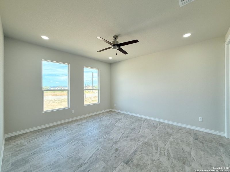 Spacious, unfurnished interior of a new home in , La Vernia (Image 14). Spacious, unfurnished interior of a new home in , La Vernia (Image 14).