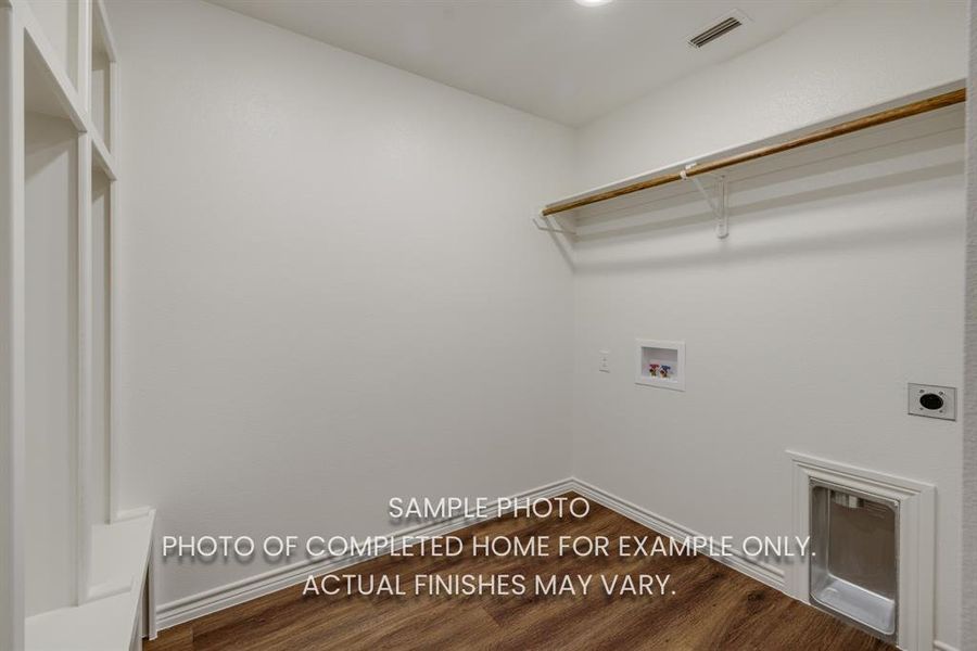 Spacious, unfurnished interior of a new home in , Clyde (Image 7).
