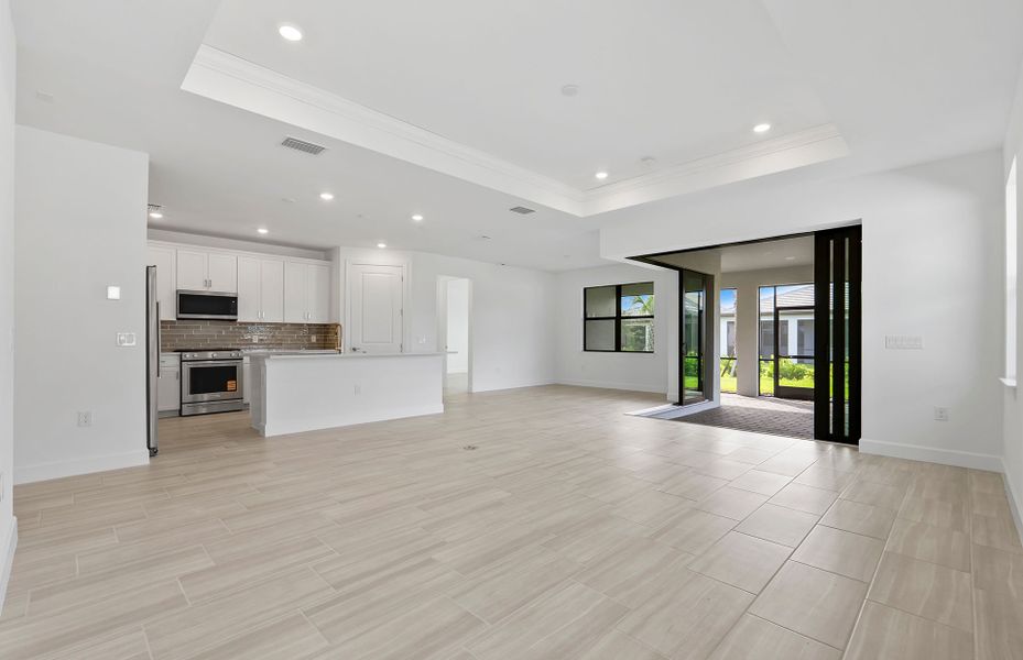 Spacious, unfurnished interior of a new home in Arbor Oaks, North Port (Image 7).