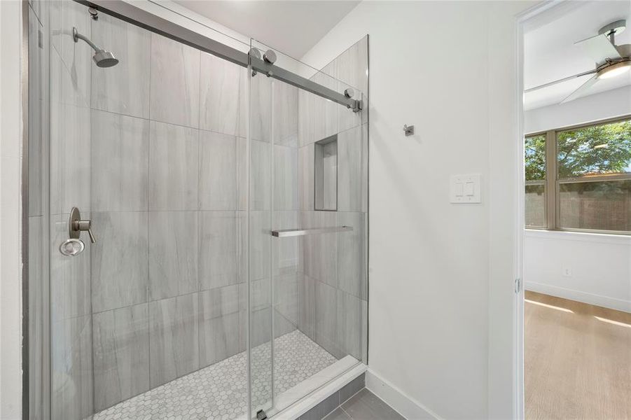 Image 33 of a home in .