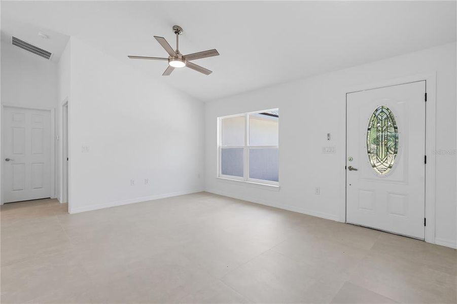 Spacious, unfurnished interior of a new home in , Ocklawaha (Image 36). Spacious, unfurnished interior of a new home in , Ocklawaha (Image 36).