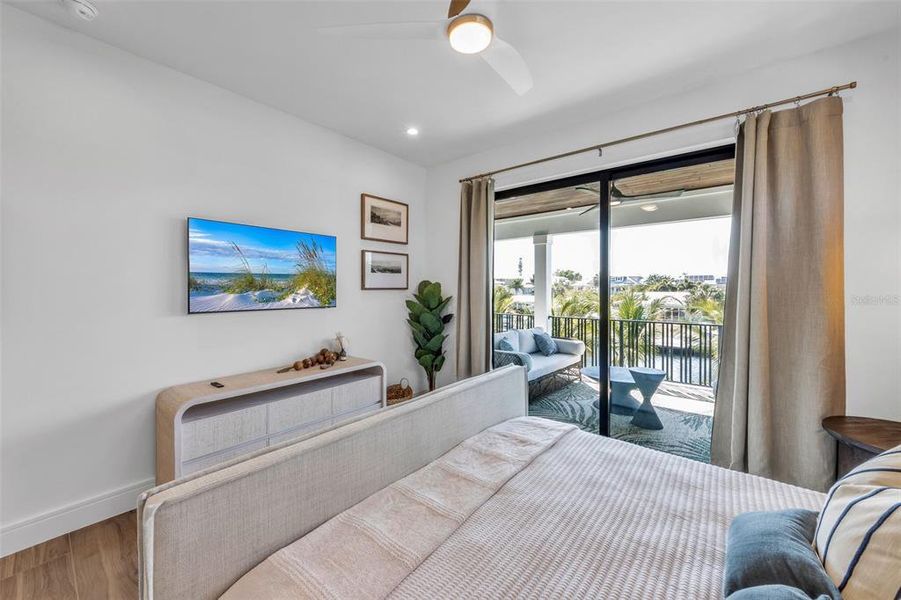 Furnished interior view inside a new home in , Anna Maria (Image 9).