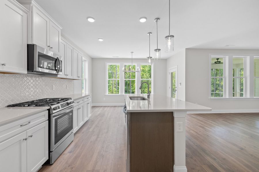 Representative furnished interior of a home built from the The Chandler by RobuckHomes in Baylee Ridge, Selma (Image 116).